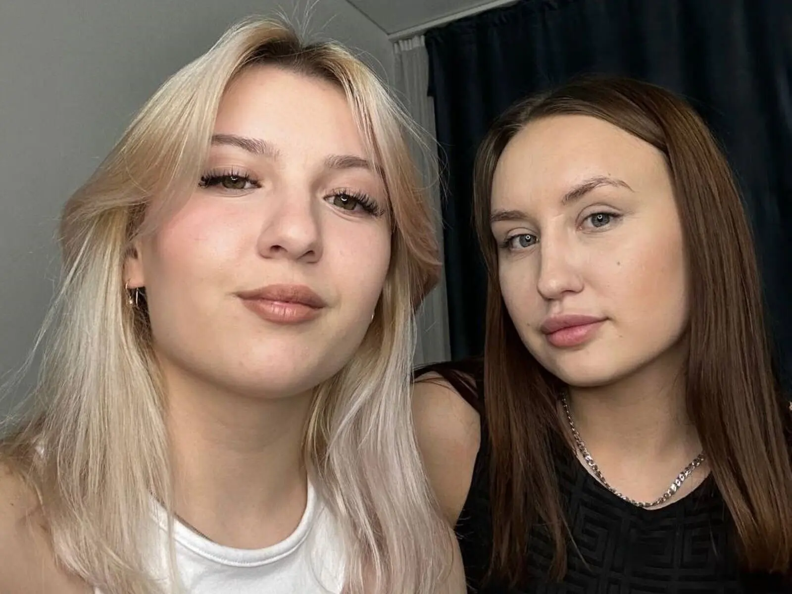 EasterAndMeryl livejasmin