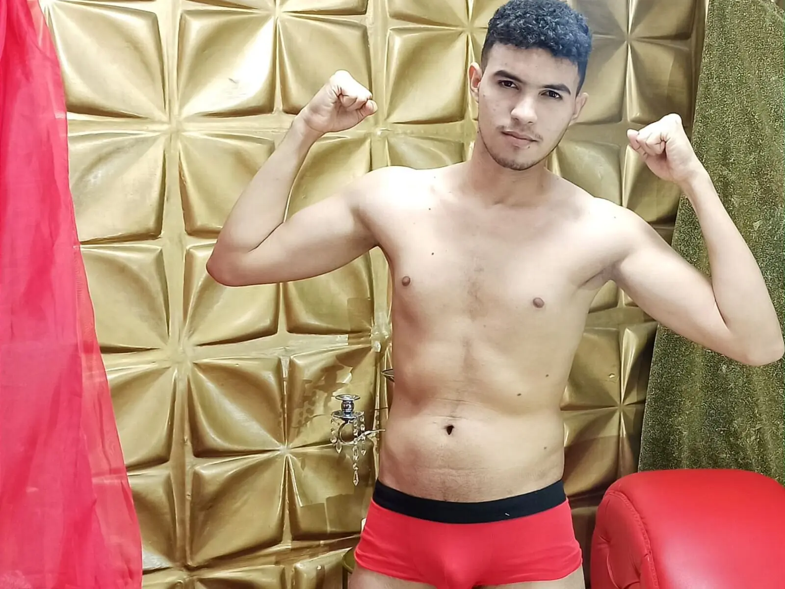 MikeLeal livejasmin